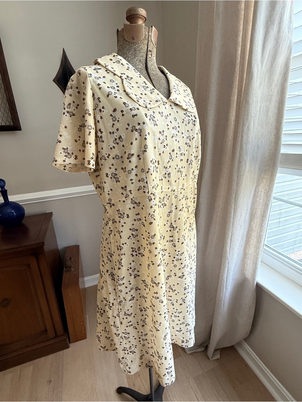 Adorable Vtg 60s Peter Pan Collared Handmade Ooak Floral Dress size L